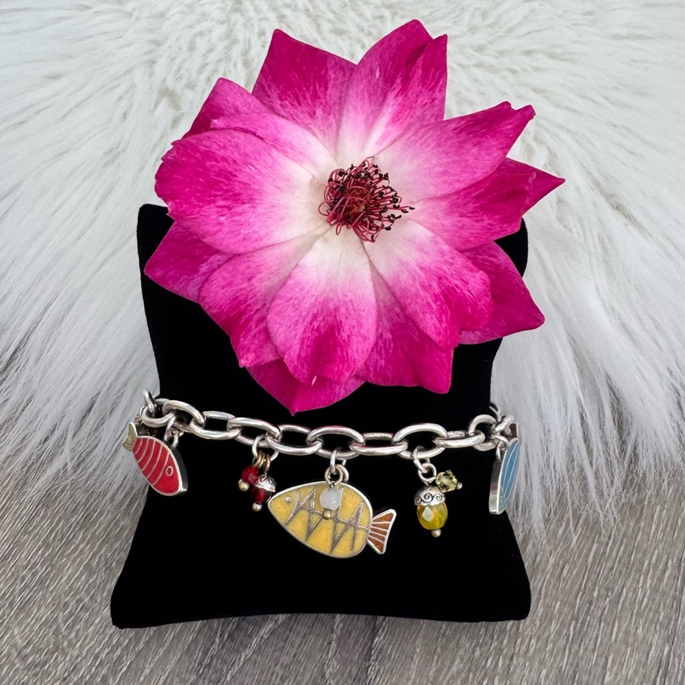 🎏🐠 BRIGHTON Retired Multicolor Fish Charm Bracelet Adjustable RARE FIND - Picture 3 of 6